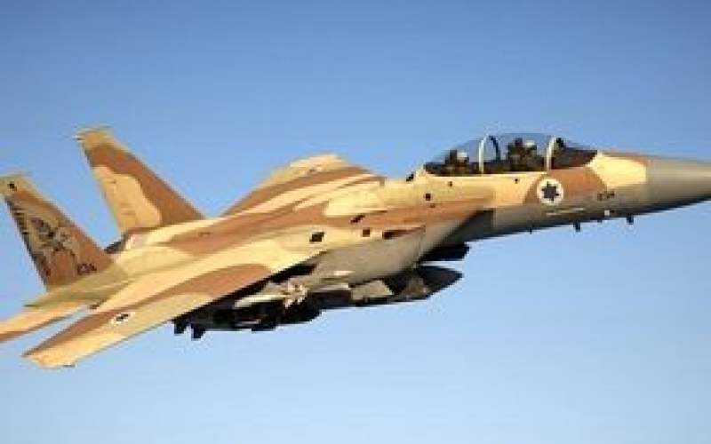 جابجایی عجیب جنگنده اف ۱۵ در بزرگراه