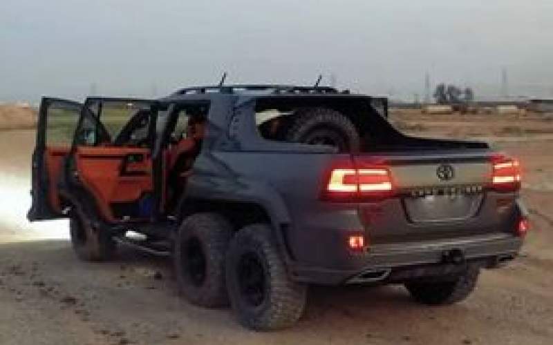 لندکروزر تویوتا ۶ چرخ؛ پیکاپی برای عاشقان آفرود