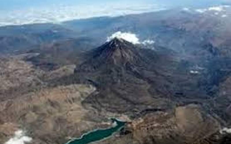 تصویری نگران‌کننده از دماوند بی‌برف در آبان