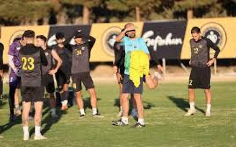 ترکیب احتمالی سپاهان مقابل آخال