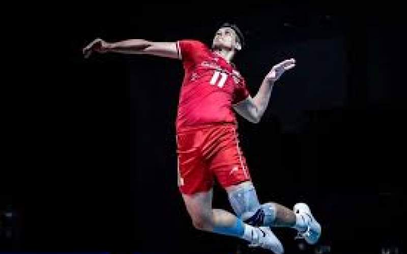 بستن بازوبند‌مشکی به‌خاطر درگذشت صابر کاظمی