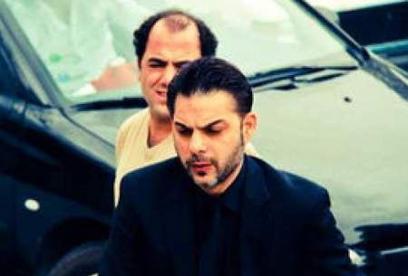 معادی با استایل عجیب در حال ماشین شستن!