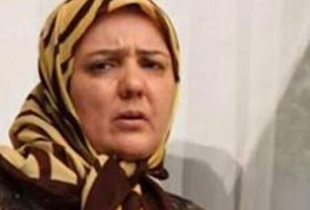 زویا امامی در کنار پسرش آرام می‌گیرد