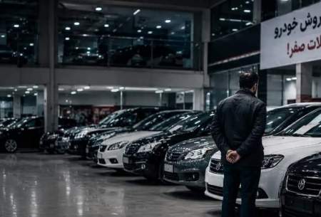 خودروهای بی‌ مشتری در نمایشگاه‌‌ها