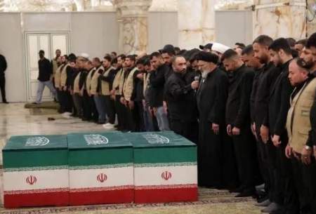 اقامه نماز بر پیکر خانواده رهبر شهید ایران در حرم امام حسین (ع)