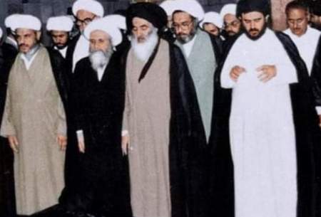 نماز آیت الله سیستانی بر پیکر آیت الله خویی