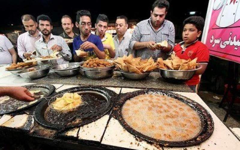 ساندویچی‌ها پناهگاه لیسانسه‌های بیکار شده‌اند
