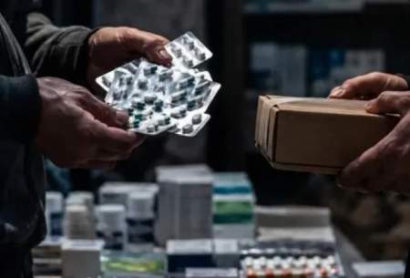 سهم دلالان در بازار دارویی بیش از بیماران است