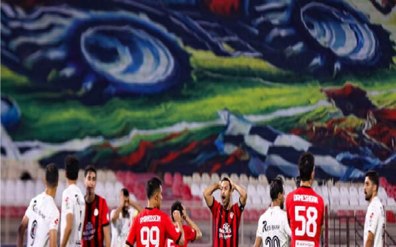 شکست پرسپولیس برابر تراکتور با گل عجیب شکست پرسپولیس برابر تراکتور با گل عجیب