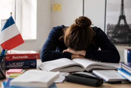 ۷ اشتباهی که سرعت یادگیری زبان فرانسه را نابود می‌کند