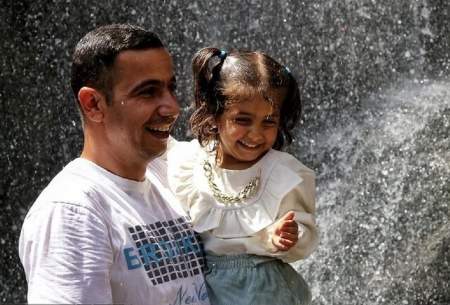تفریح تابستانی در آبشار گنج نامه همدان  <img src="https://cdn.baharnews.ir/images/picture_icon.gif" width="16" height="13" border="0" align="top">