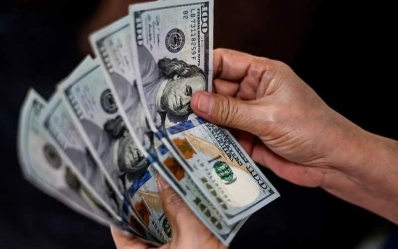 دلار ۲۴۰ هزار تومانی نزدیک است؟