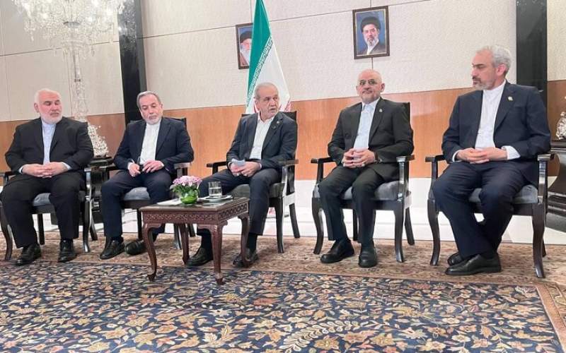 پزشکیان: با ولیعهد ابوظبی توافق کردیم گذشته را کنار بگذاریم و به آینده نگاه کنیم پزشکیان: با ولیعهد ابوظبی توافق کردیم گذشته را کنار بگذاریم و به آینده نگاه کنیم