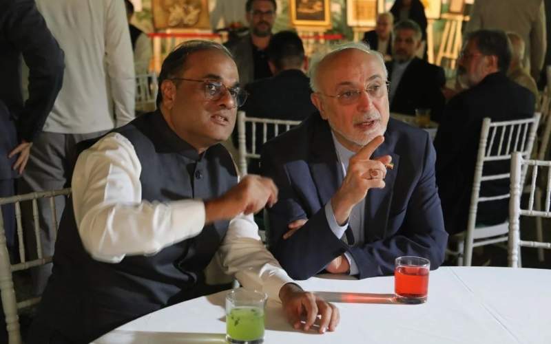 علی اکبر صالحی: اگر با یکدیگر اختلاف داریم، هرگز درِ گفتوگو را نبندیم علی اکبر صالحی: اگر با یکدیگر اختلاف داریم، هرگز درِ گفتوگو را نبندیم